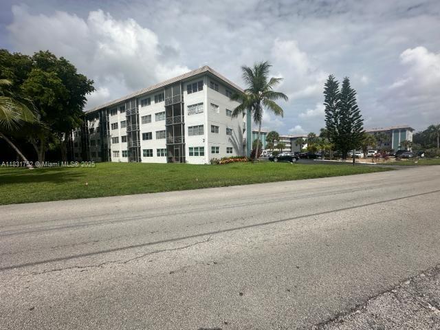 4311 Crystal Lake Dr 110