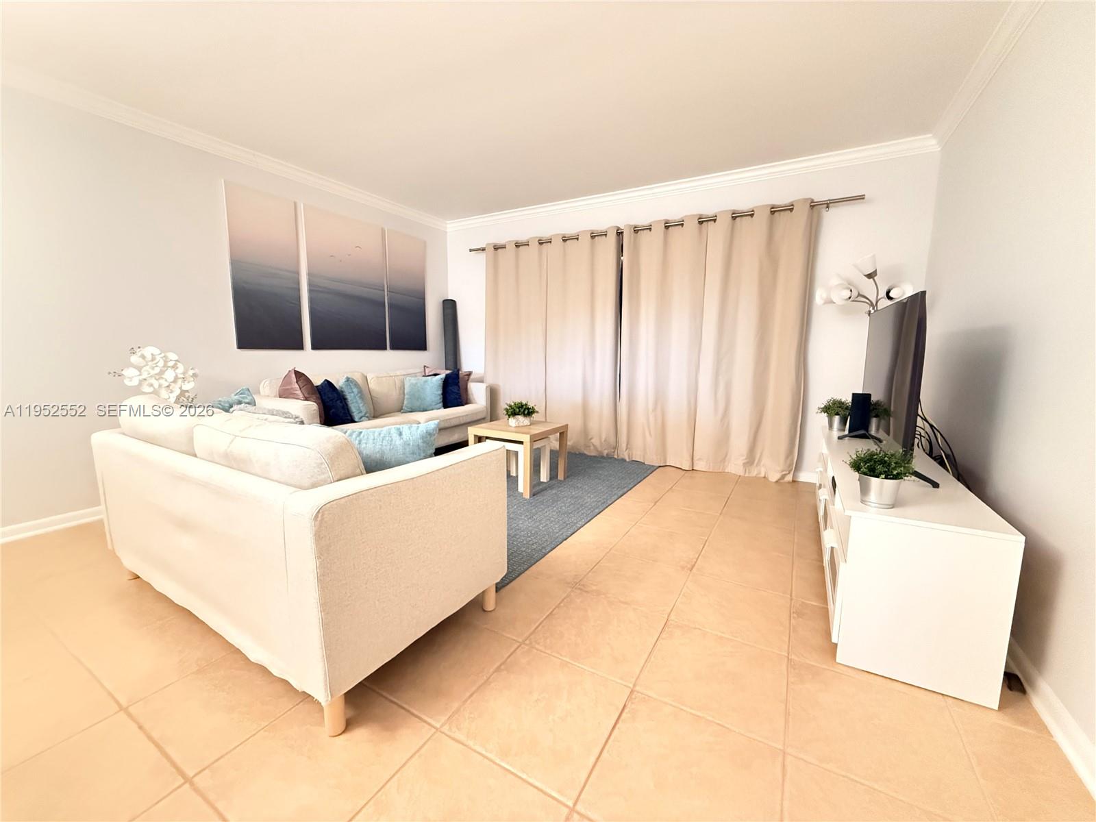 CYPRESS BEND CONDOMINIUM - Residential