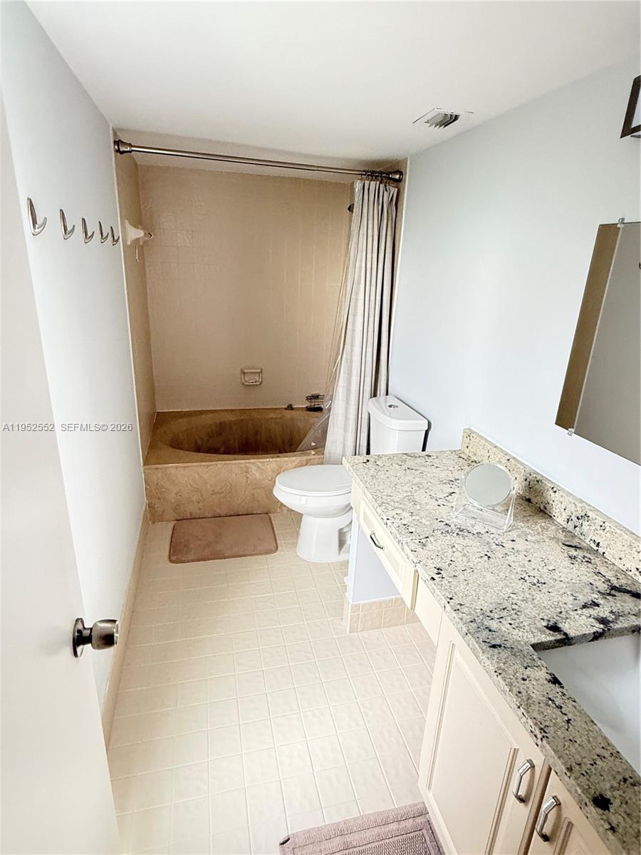 CYPRESS BEND CONDOMINIUM - Residential