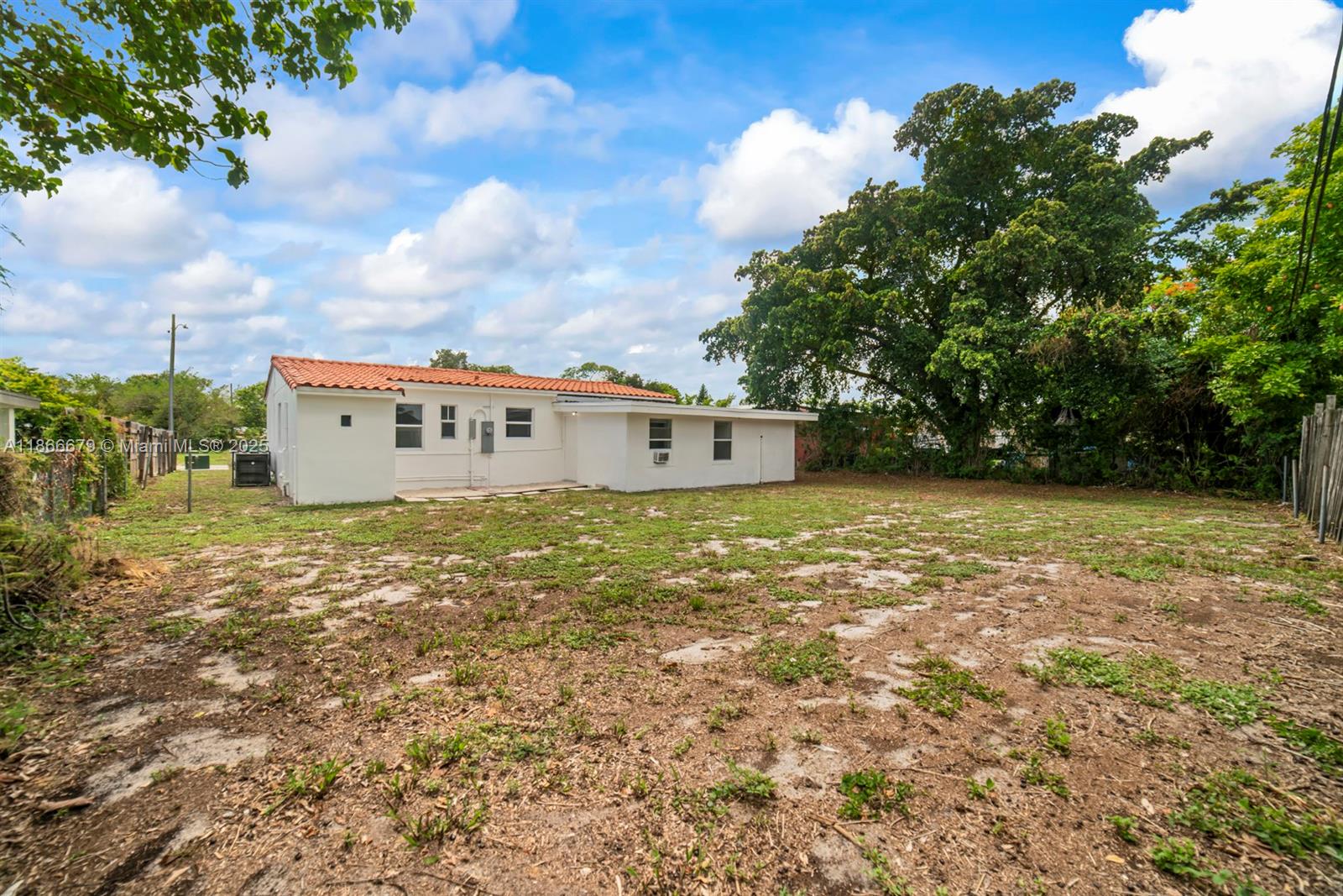 LAUDERDALE MANORS AMD PLA - Residential