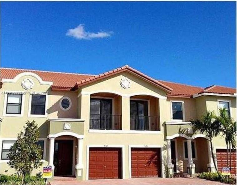 Spacious 4-bedroom, 3-full-bath residence with an excellent layout and beautiful lake view. The primary bedroom features a private balcony and a large walk-in closet. Enjoy cooking in a beautiful kitchen and entertaining in the social area with a pool. Includes one covered garage and two additional parking spaces in front of the home. Prime location—close to the hospital, top-rated schools, and major roads.