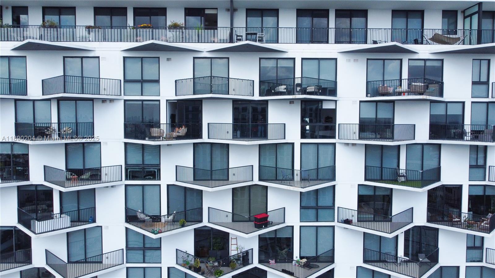 5300 PASEO CONDO - Residential