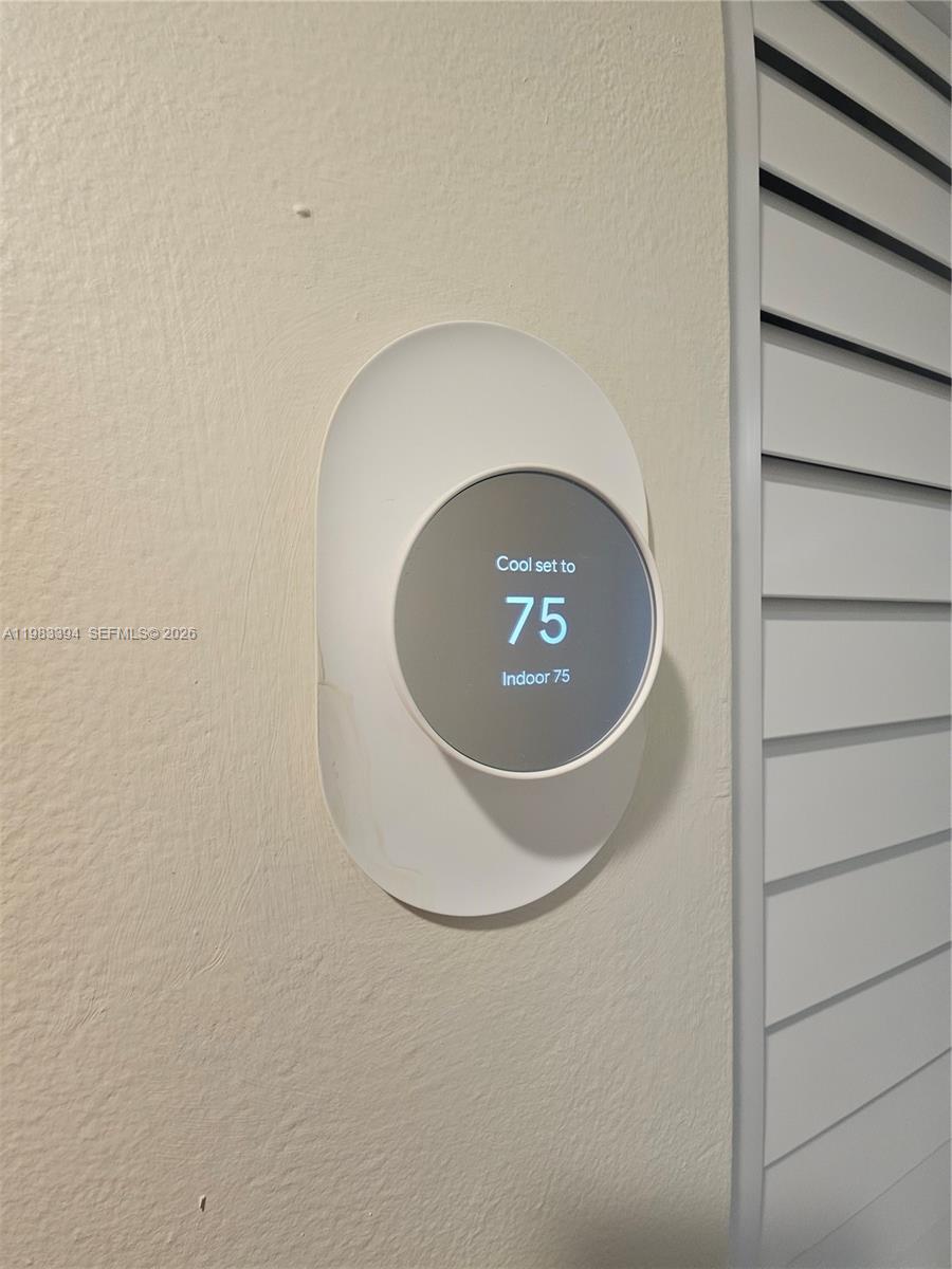 LAKEVIEW AT THE HAMMOCKS - Residential Lease