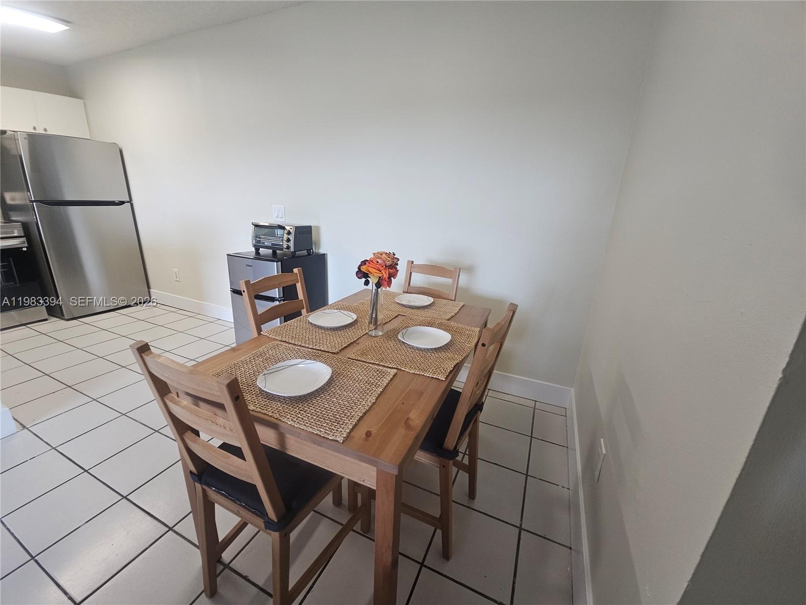 LAKEVIEW AT THE HAMMOCKS - Residential Lease