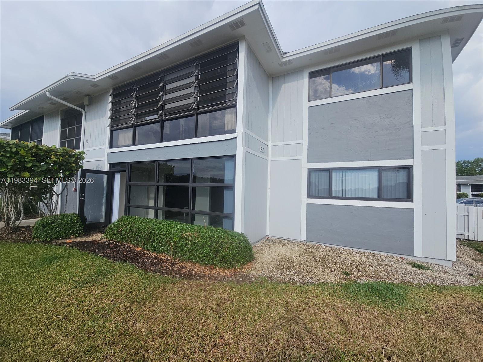 LAKEVIEW AT THE HAMMOCKS - Residential Lease