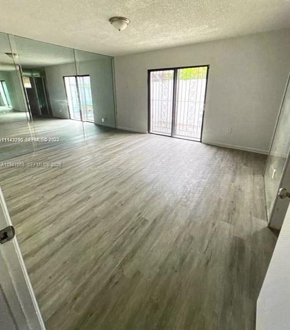 ENGLEWOOD - Residential Lease
