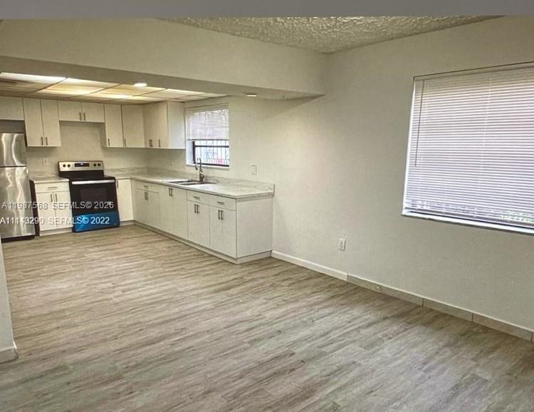 ENGLEWOOD - Residential Lease