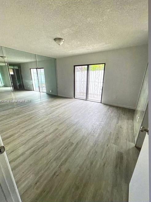 ENGLEWOOD - Residential Lease