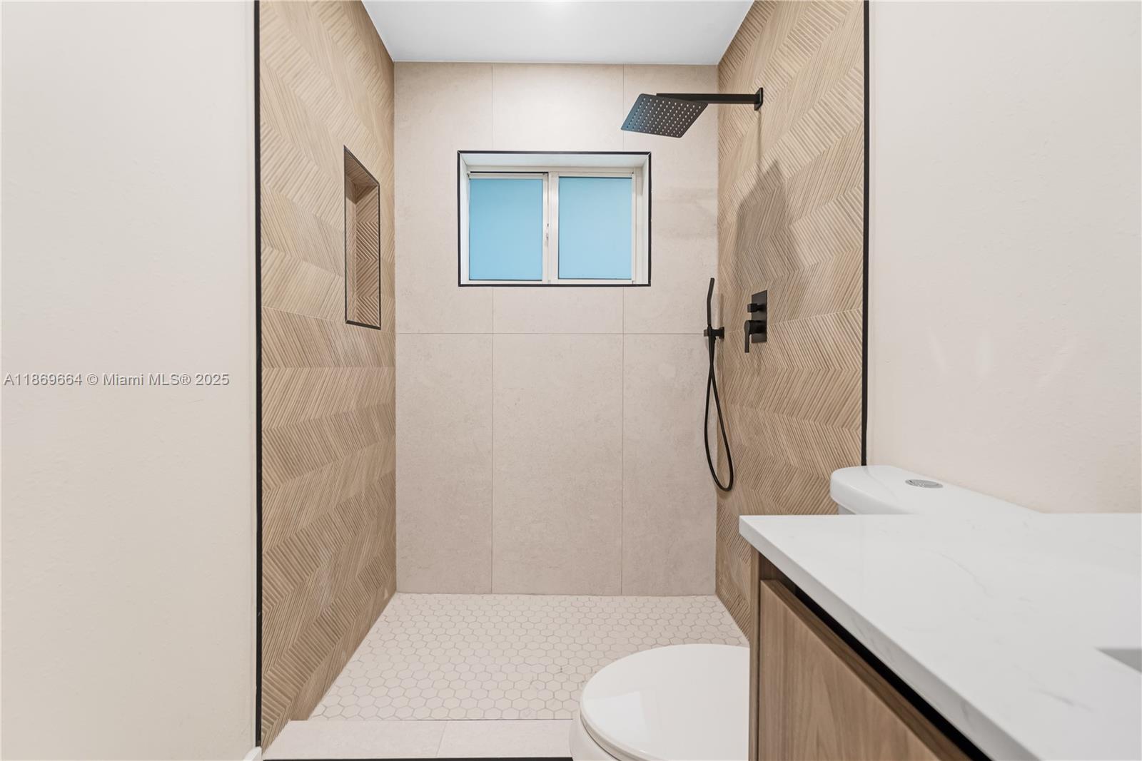 LIBERTY HOMES ESTATES SEC - Residential