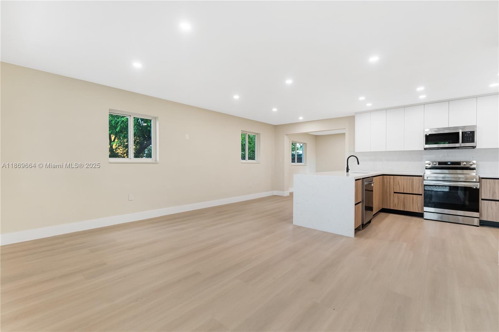 LIBERTY HOMES ESTATES SEC - Residential