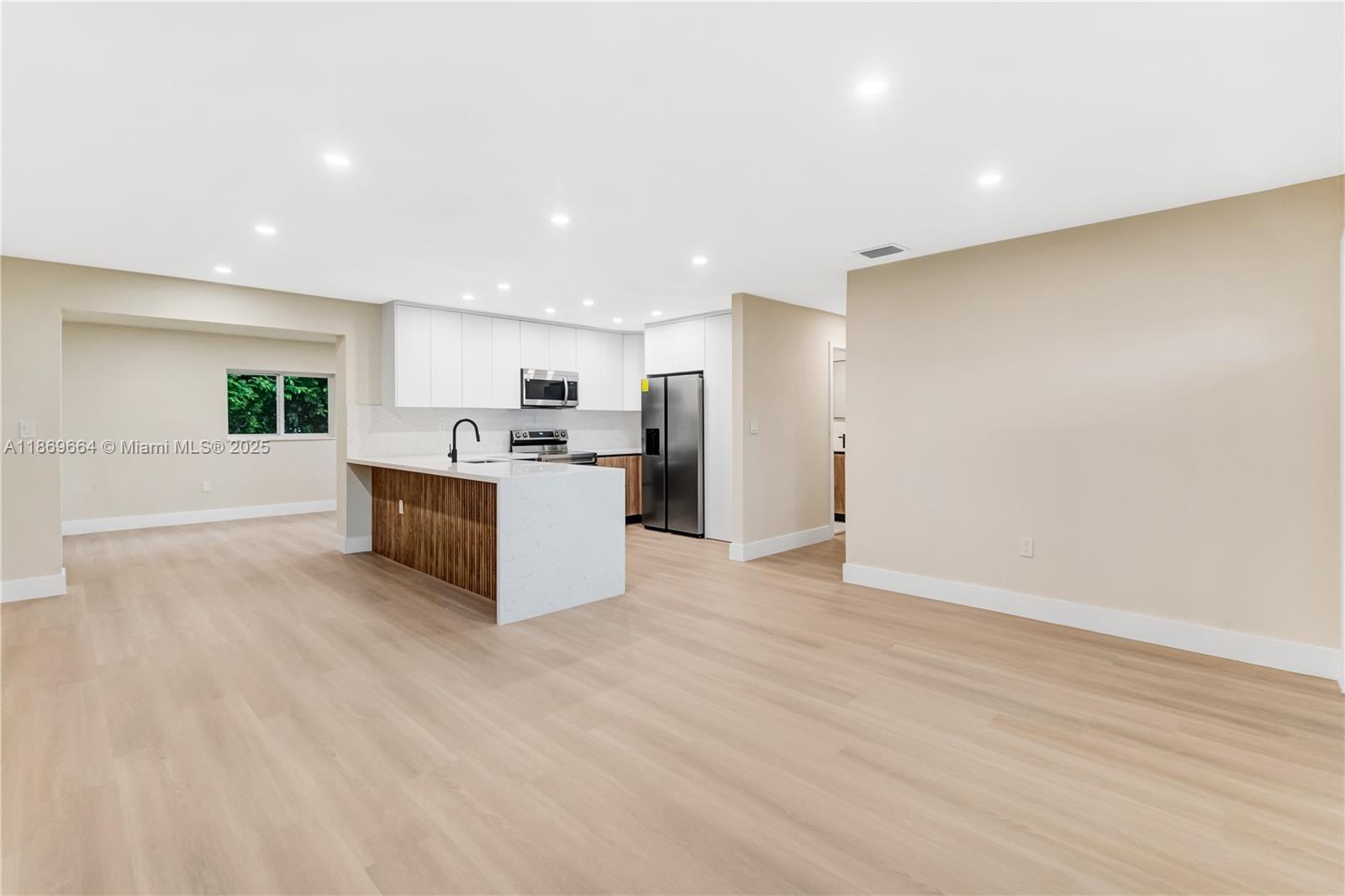 LIBERTY HOMES ESTATES SEC - Residential