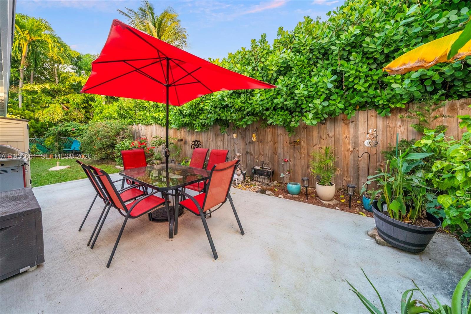 TREASURE ISLAND - Residential