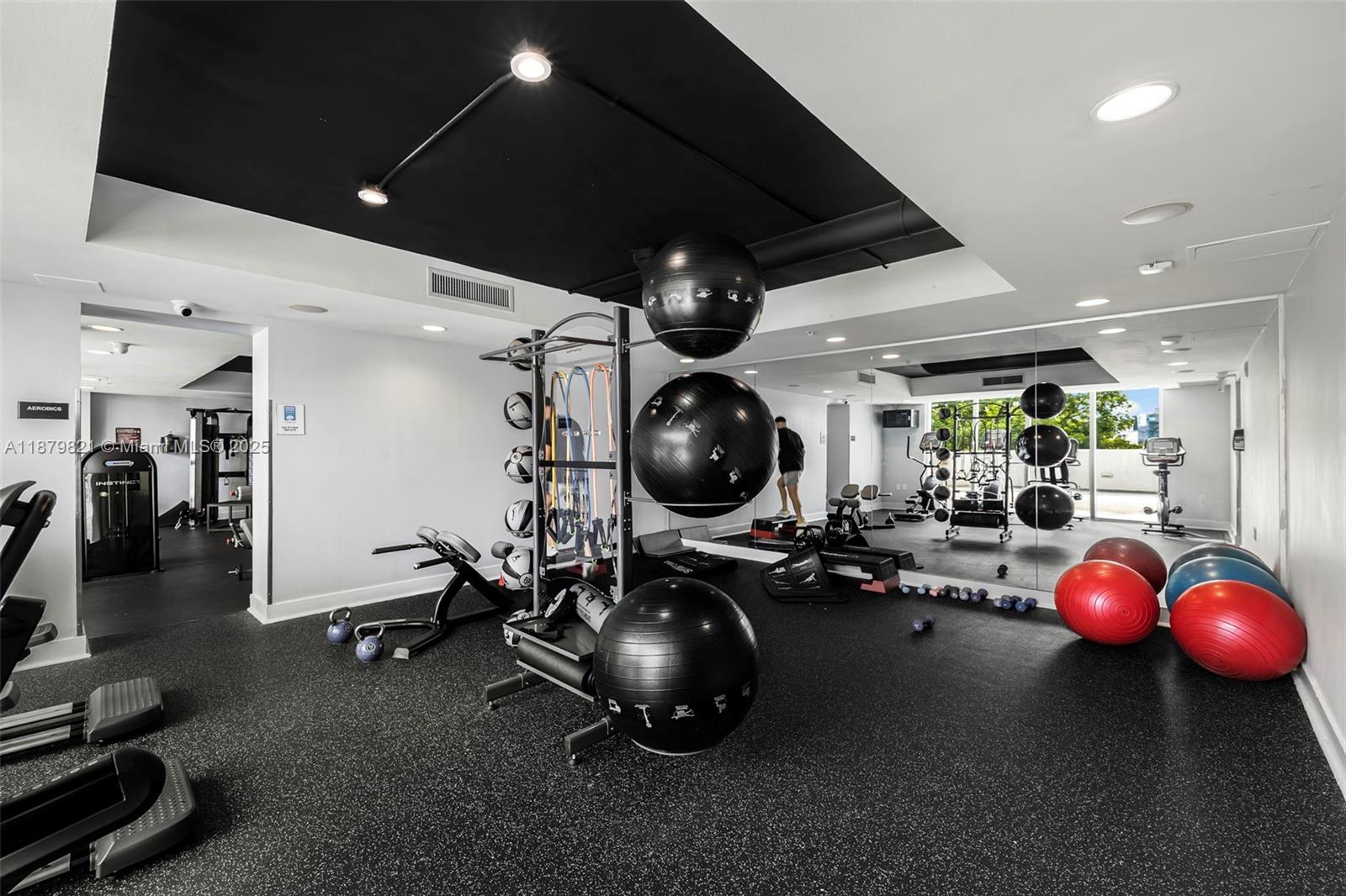 TERRAZAS RIVERPARK VILLAG - Residential