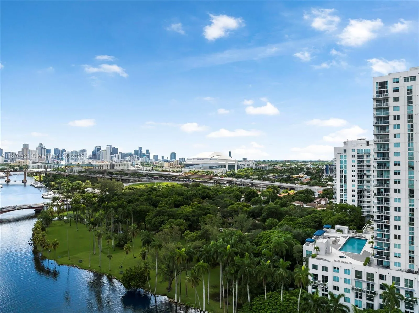 Miami, Florida 33125, United States, 2 Bedrooms Bedrooms, ,2 BathroomsBathrooms,Residential,Active,211860