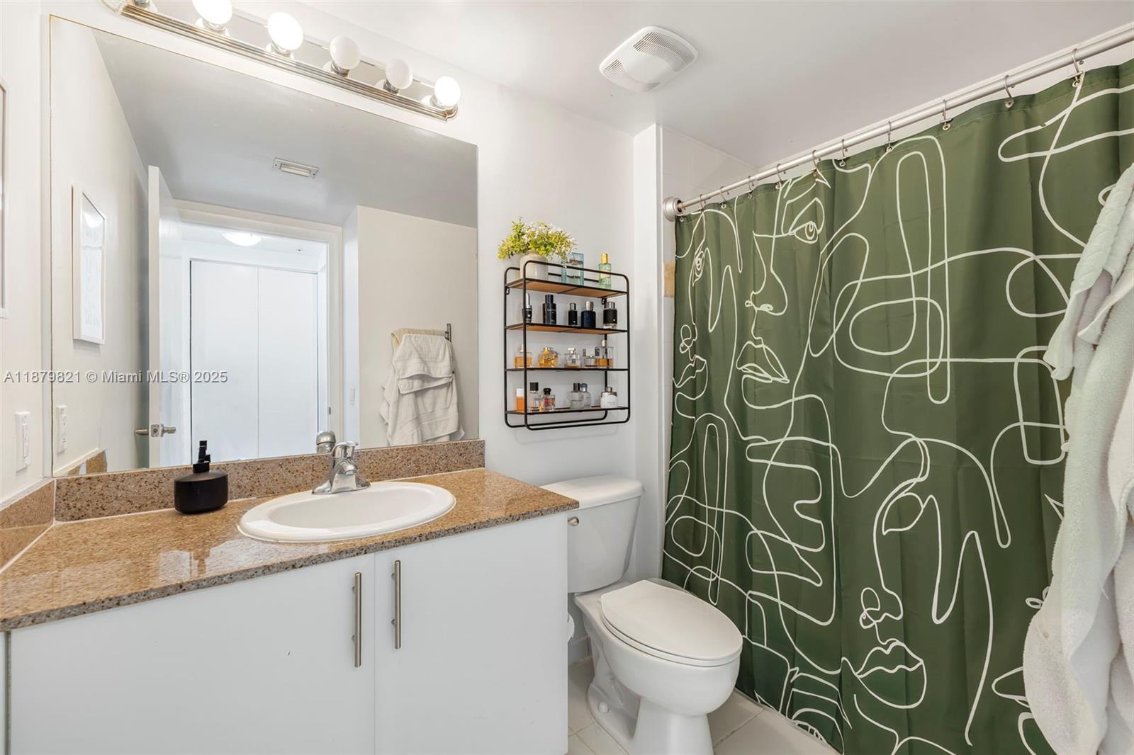 TERRAZAS RIVERPARK VILLAG - Residential