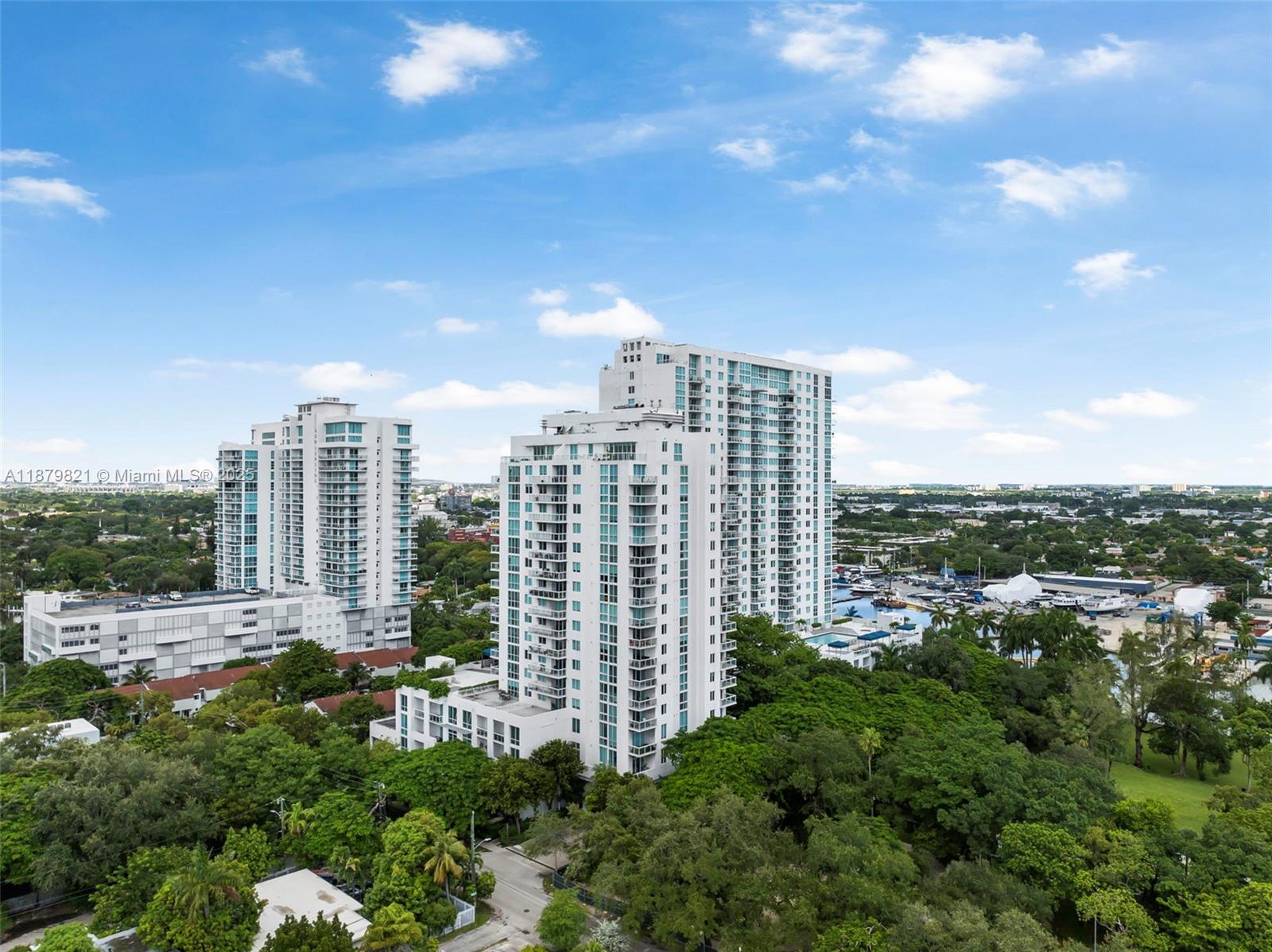 TERRAZAS RIVERPARK VILLAG - Residential