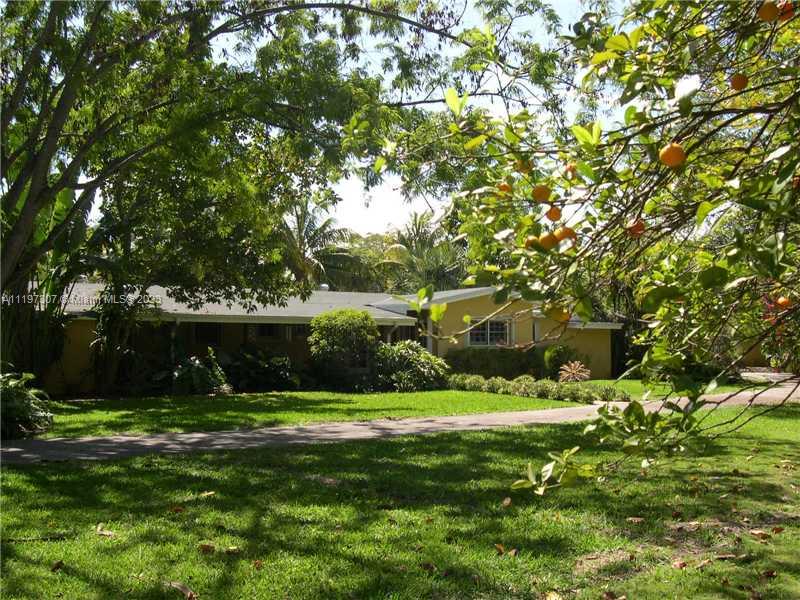 Property for Sale at 15000 Old Cutler Rd, Palmetto Bay, Miami-Dade County, Florida - Bedrooms: 4 
Bathrooms: 4  - $2,350,000