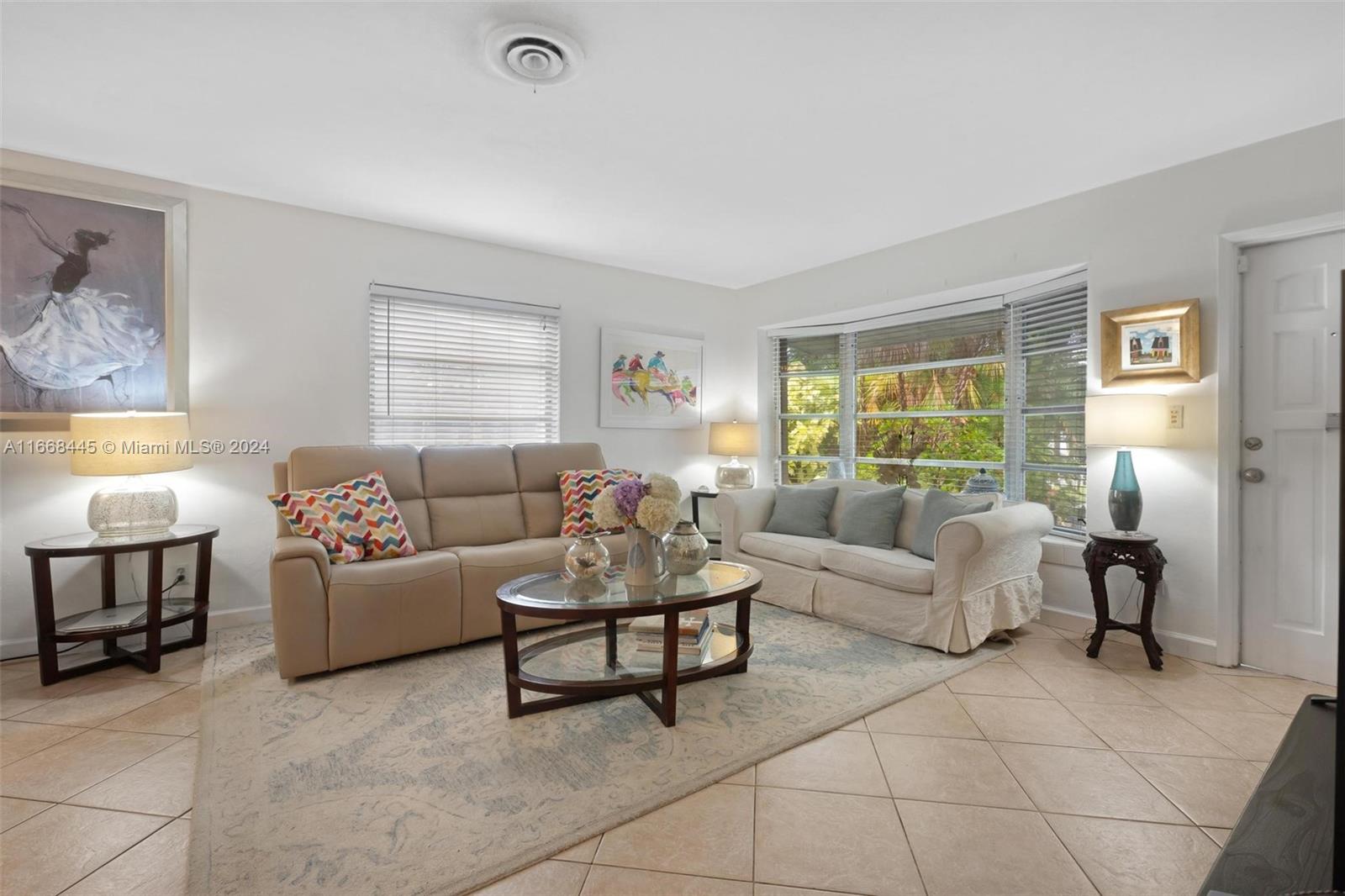 OAKLAND PARK SECOND ADD - Residential
