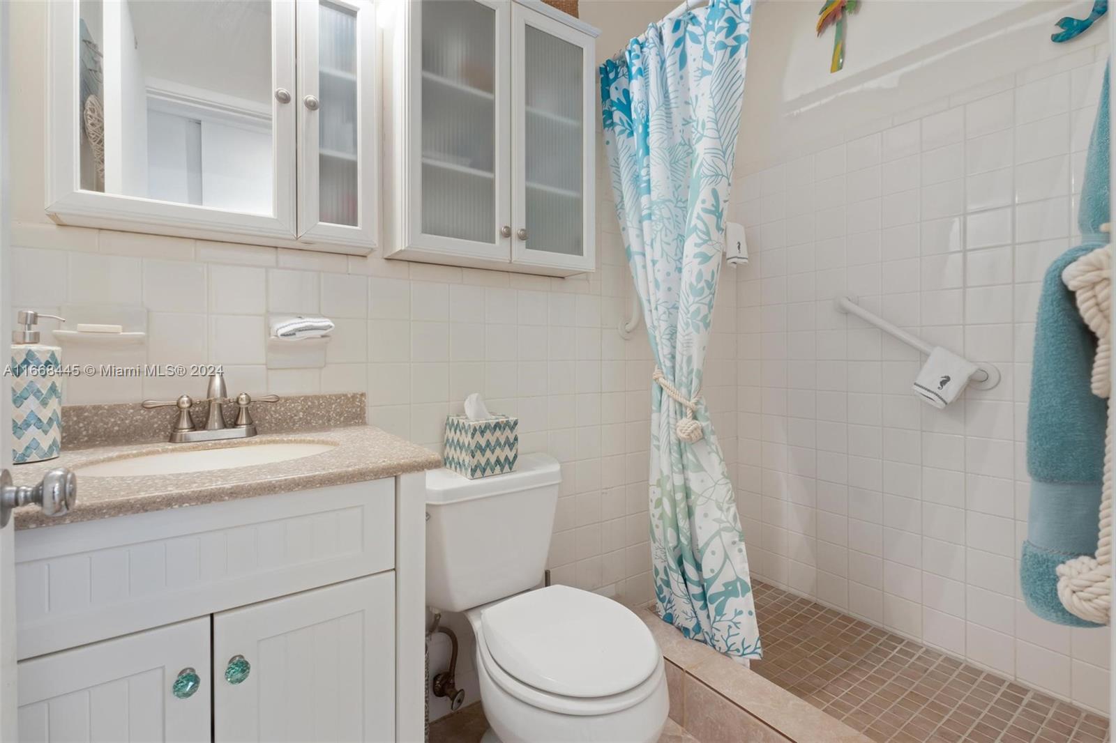 OAKLAND PARK SECOND ADD - Residential