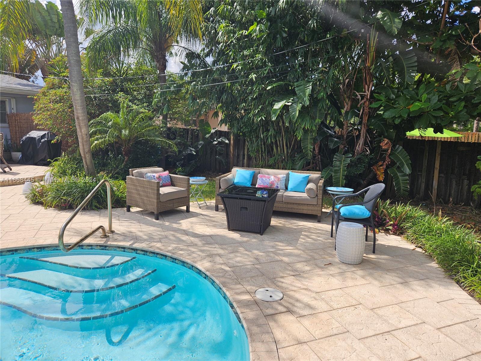 OAKLAND PARK SECOND ADD - Residential