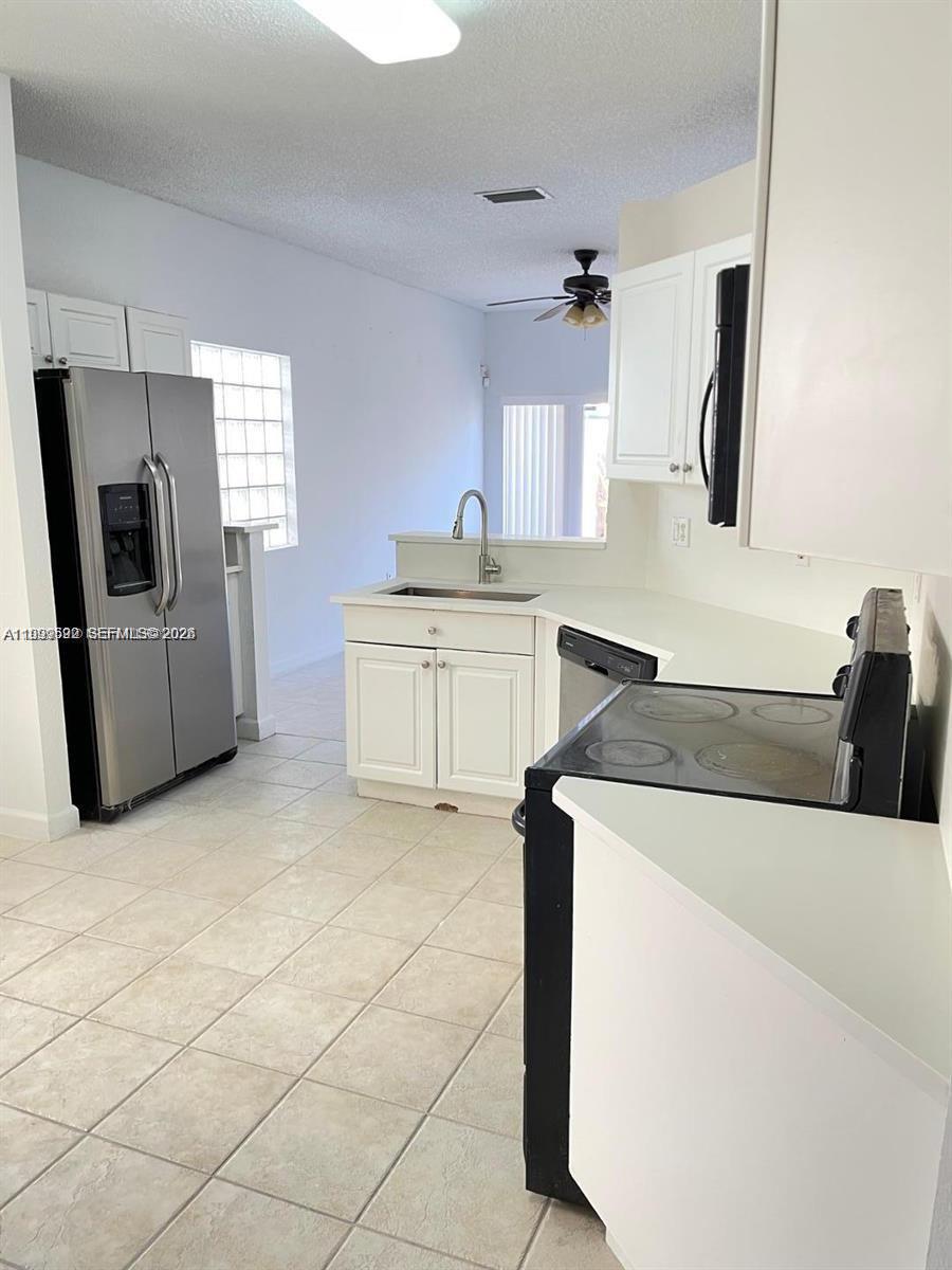 LAKES BY THE BAY SEC 12 - Residential