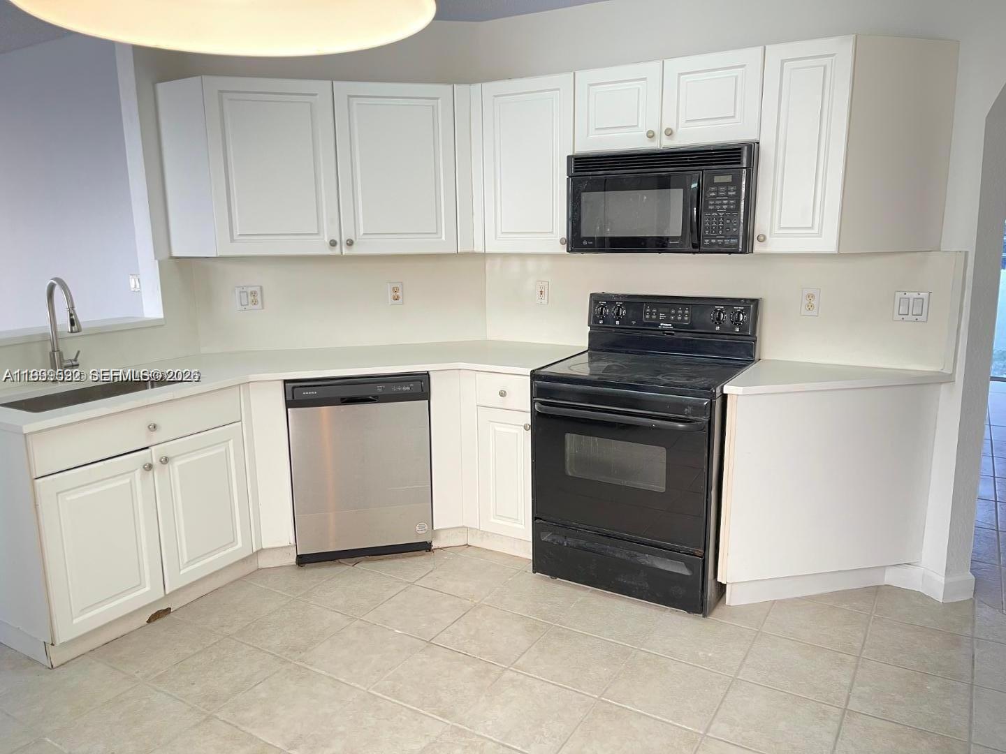 LAKES BY THE BAY SEC 12 - Residential