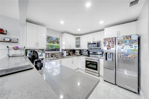 Tiny photo for 14531 SW 127th Ct, Miami, FL 33186 (MLS # A11977328)