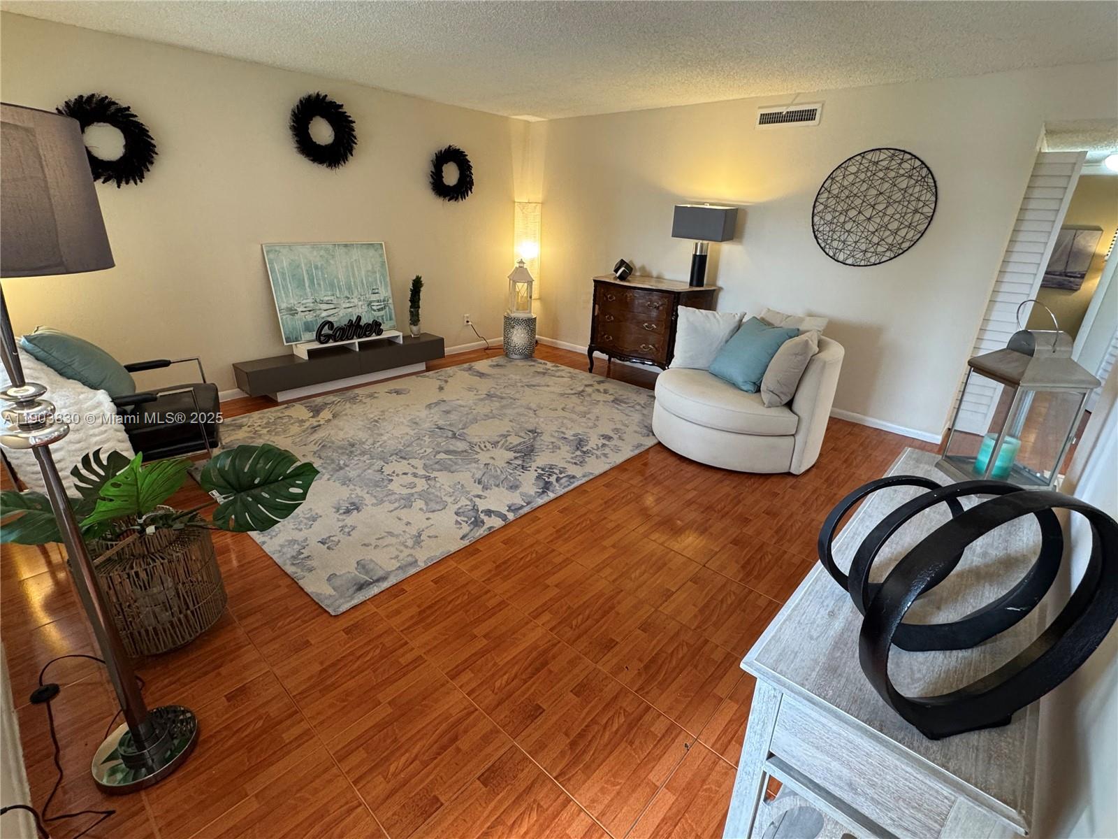 COURTYARDS AT DAVIE CONDO - Residential