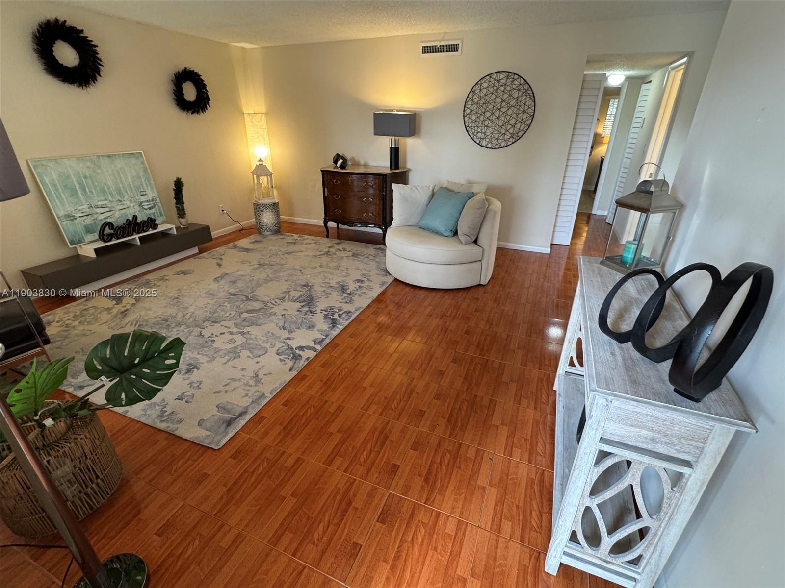 COURTYARDS AT DAVIE CONDO - Residential