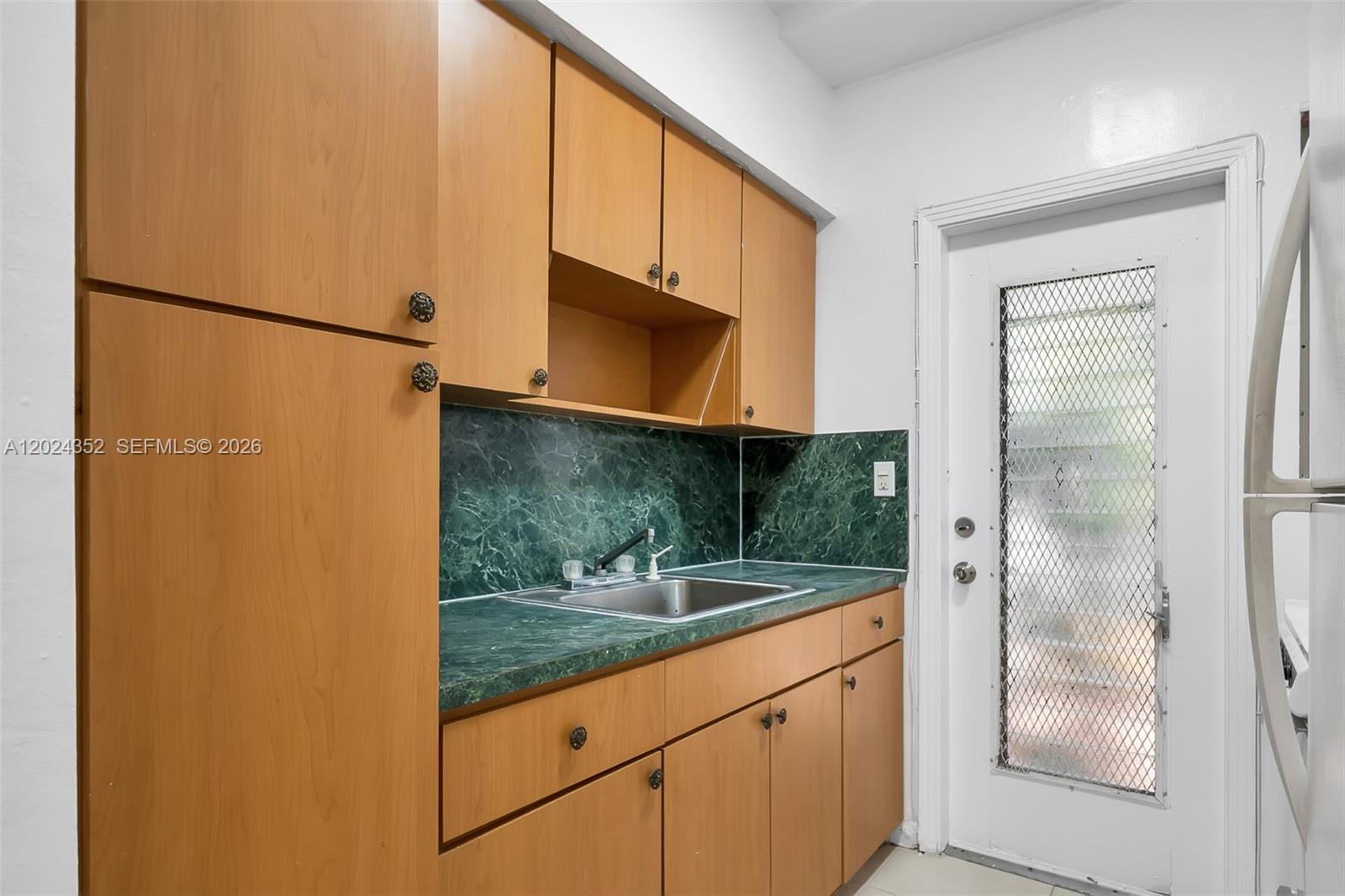 OCEAN BEACH ADDN NO 3 - Residential Lease