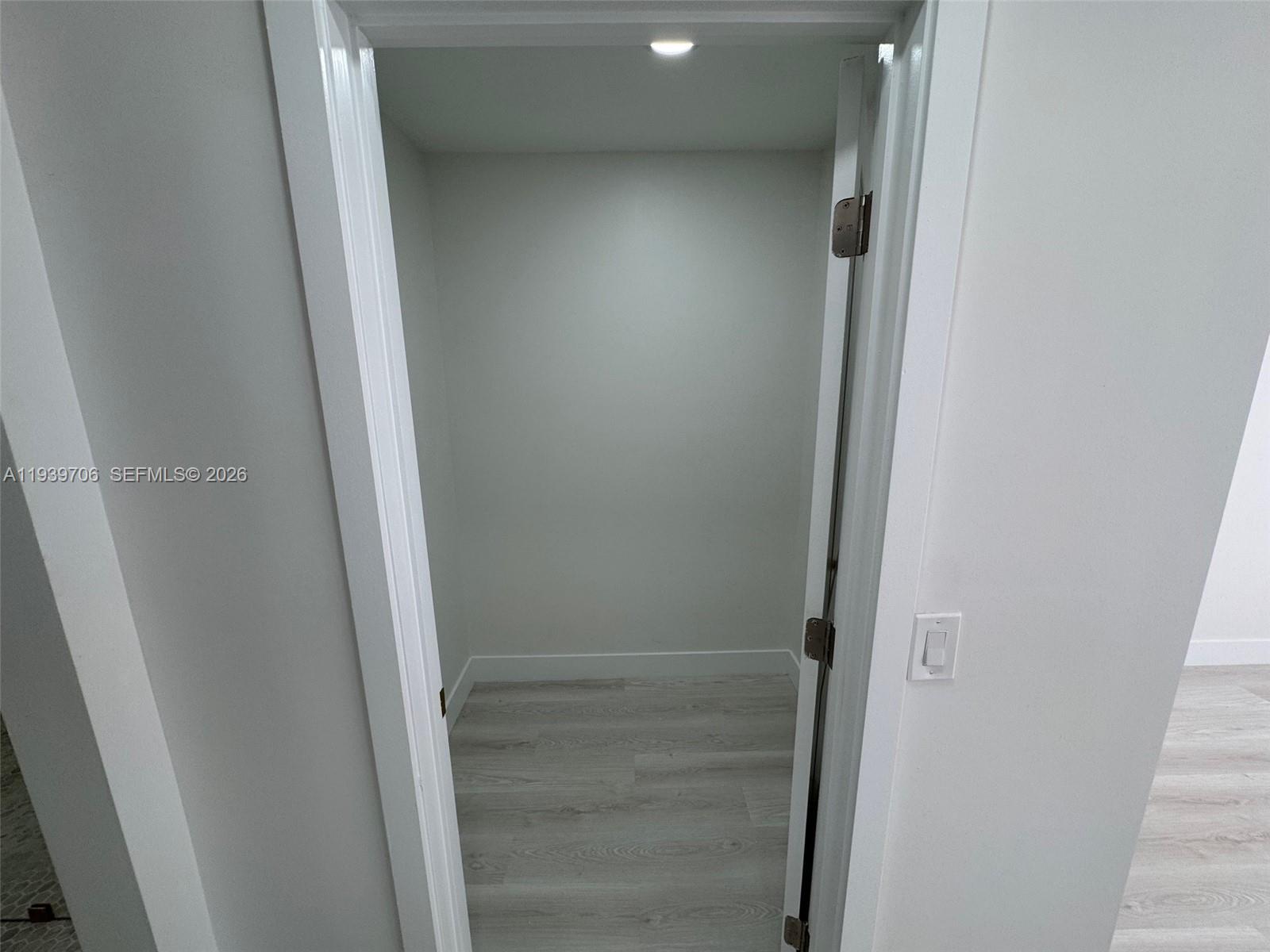 HAMPTON LAKES - Residential