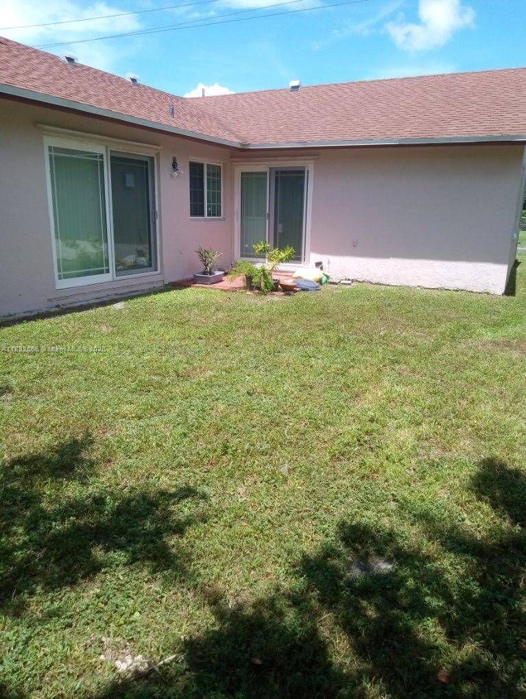 6802 SW 34th Ct 6802