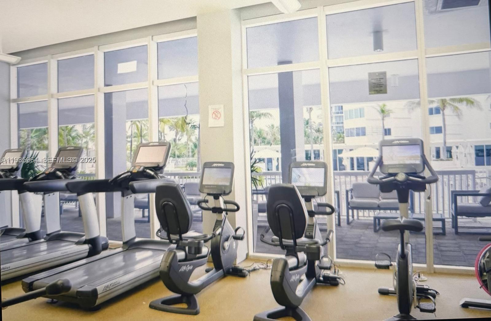 HARBOUR HOUSE - Residential