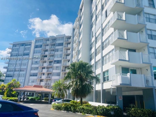 1300 NE MIAMI GARDENS DR APT 1018E, MIAMI, FL 33179 - Image fe1b60ac3a63dc5266cfc7e05913cf97/4252448010