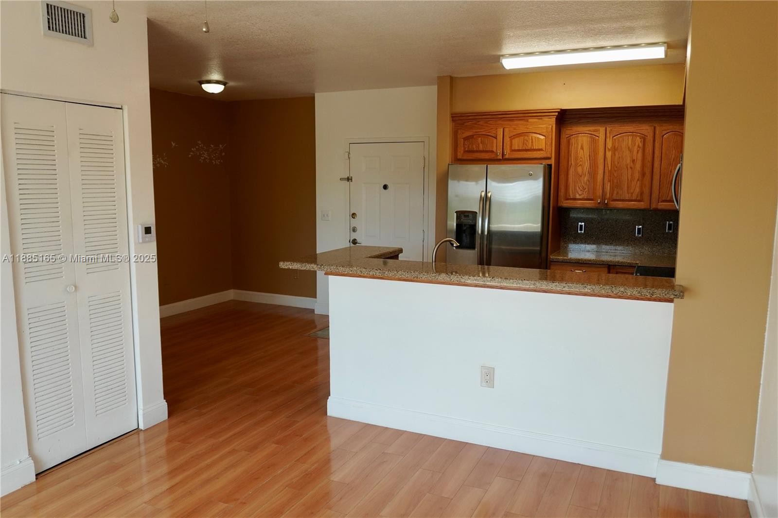 PARADISE POINTE CONDO - Residential Lease