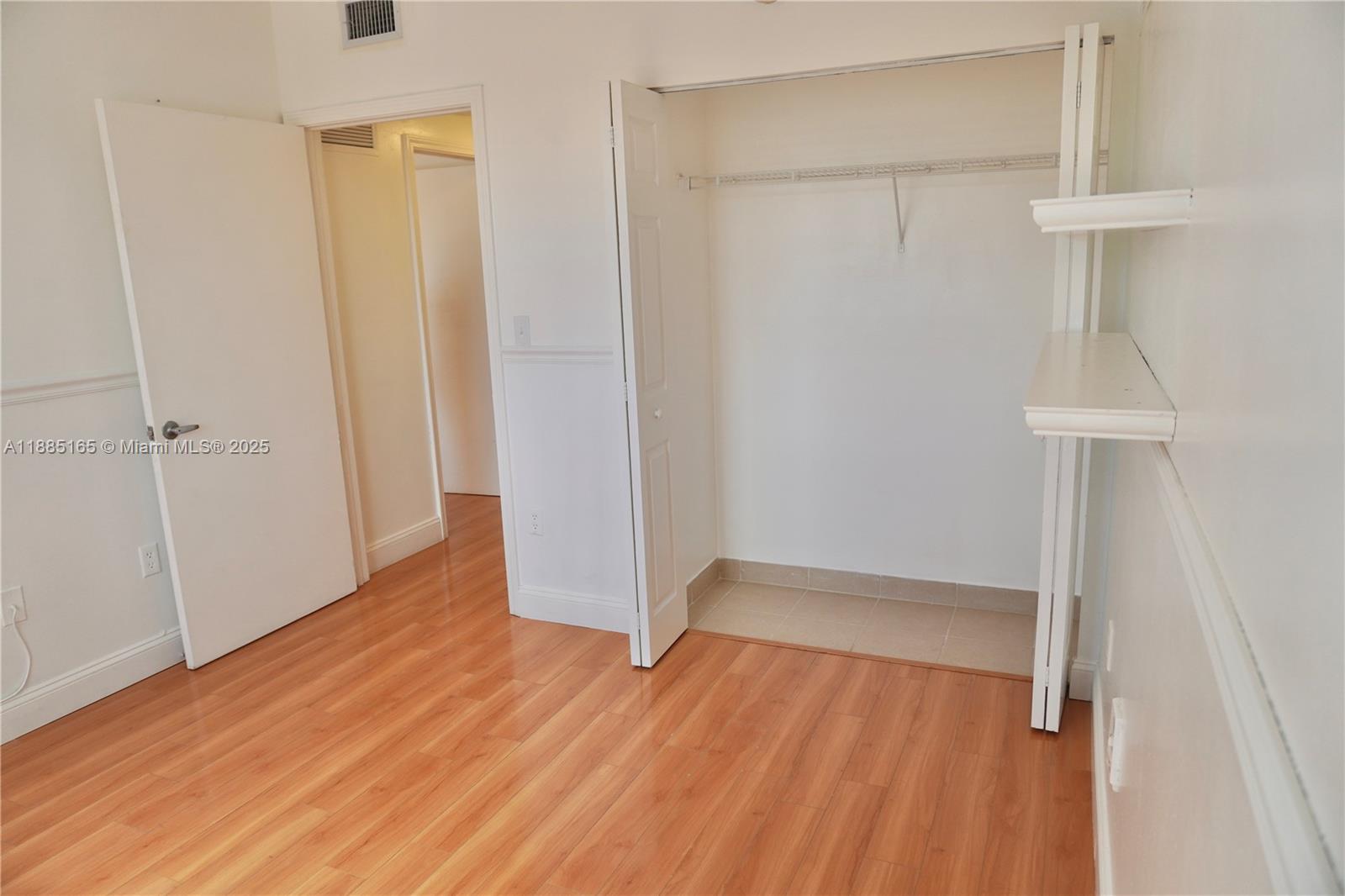 PARADISE POINTE CONDO - Residential Lease