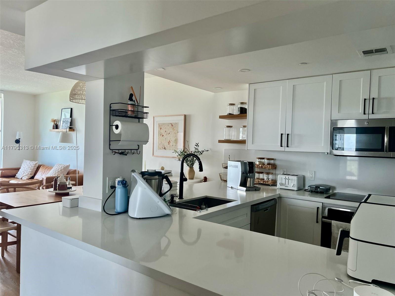 SKYLINE ON BRICKELL CONDO - Residential