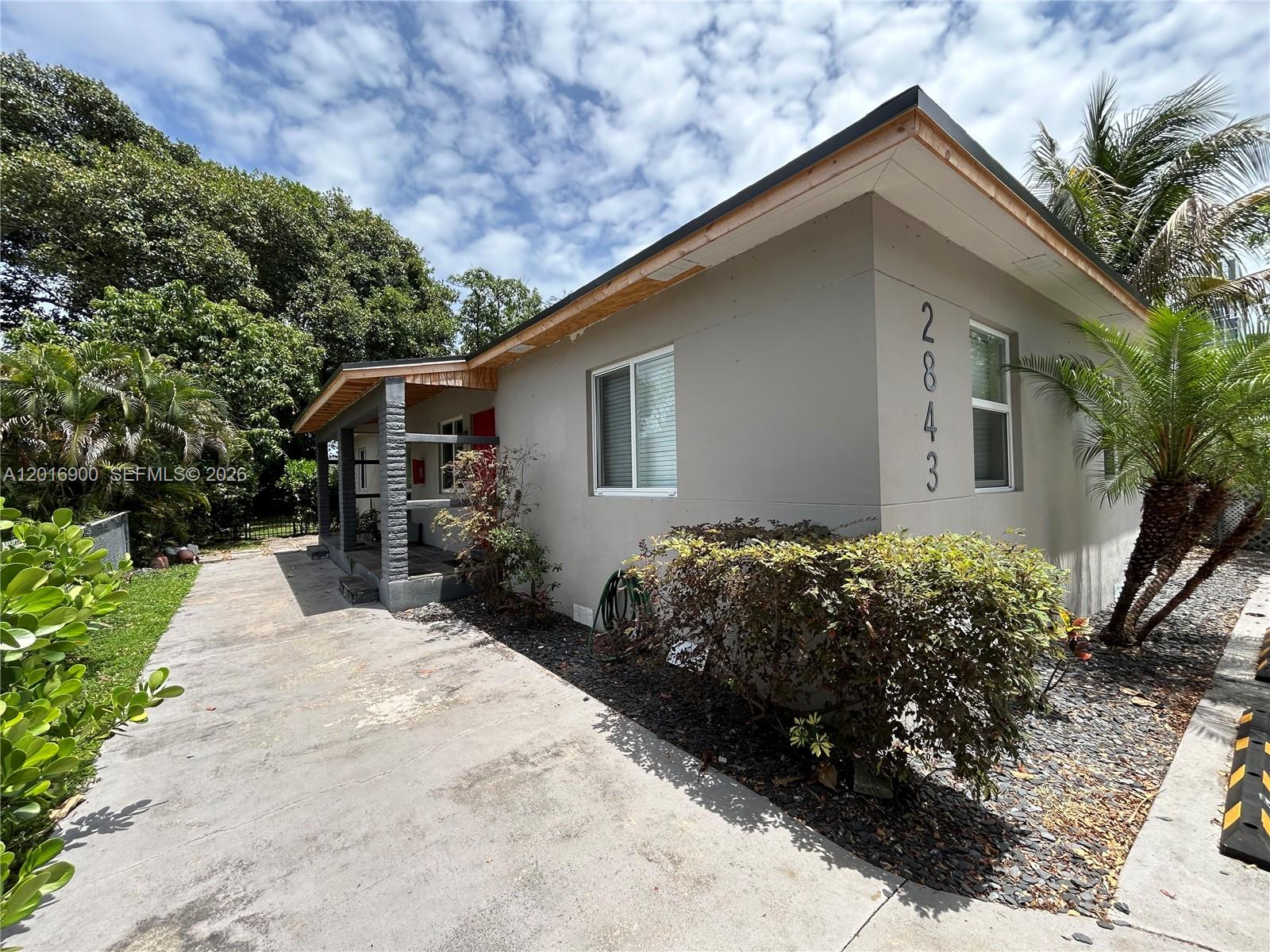 REALTY SECURITIES CORPPB - Residential Lease