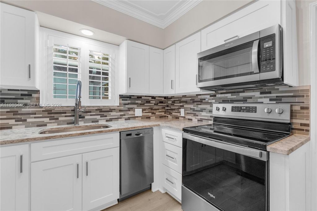 Photo of 211 SE 1st Ter, Dania Beach, FL 33004 (MLS # A11985446)