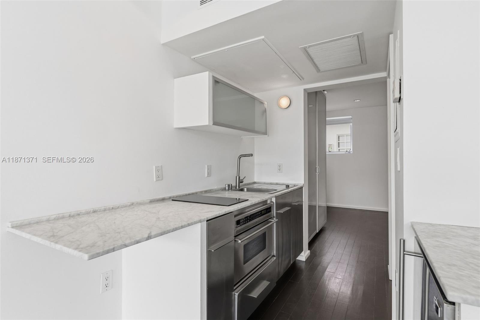 FONTANA CONDO - Residential