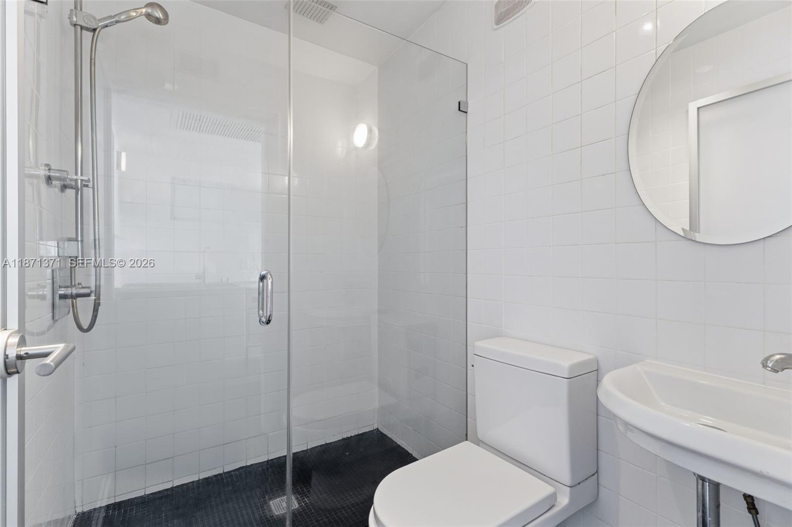 FONTANA CONDO - Residential