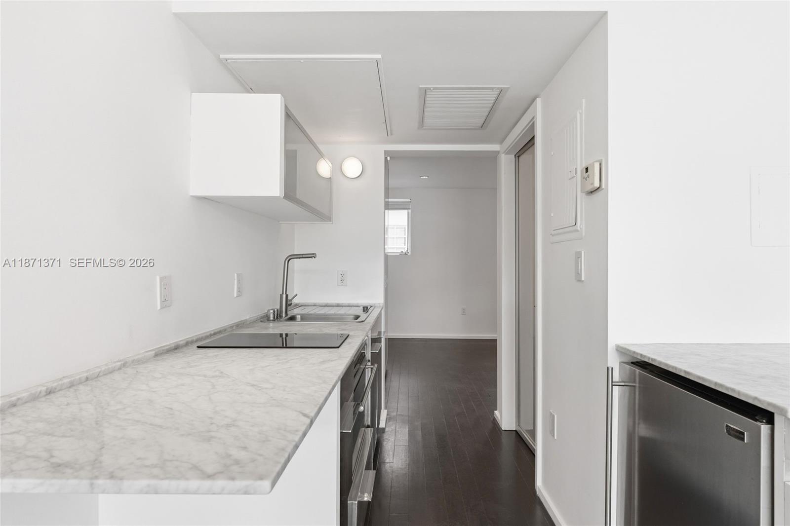 FONTANA CONDO - Residential