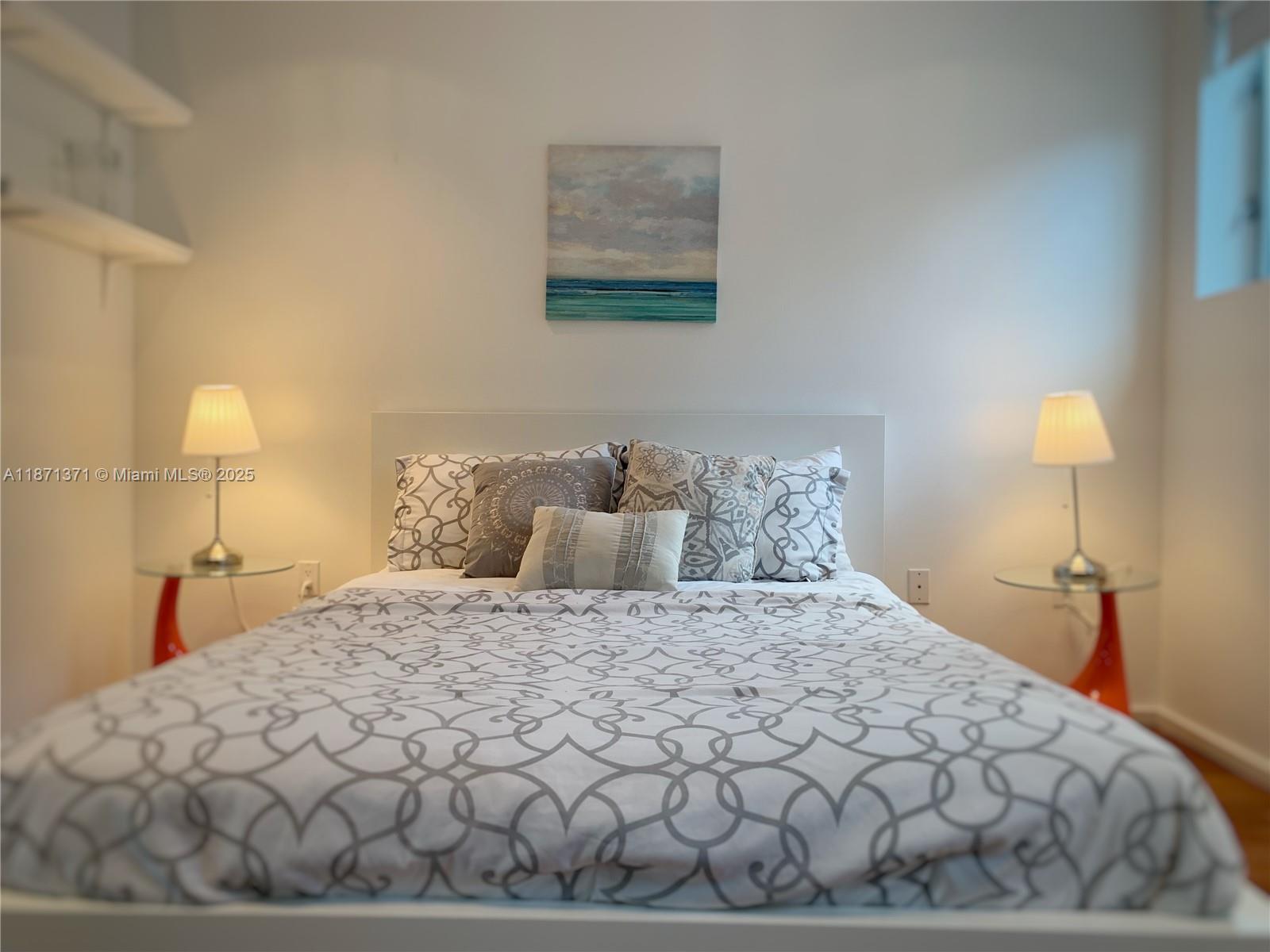 FONTANA CONDO - Residential