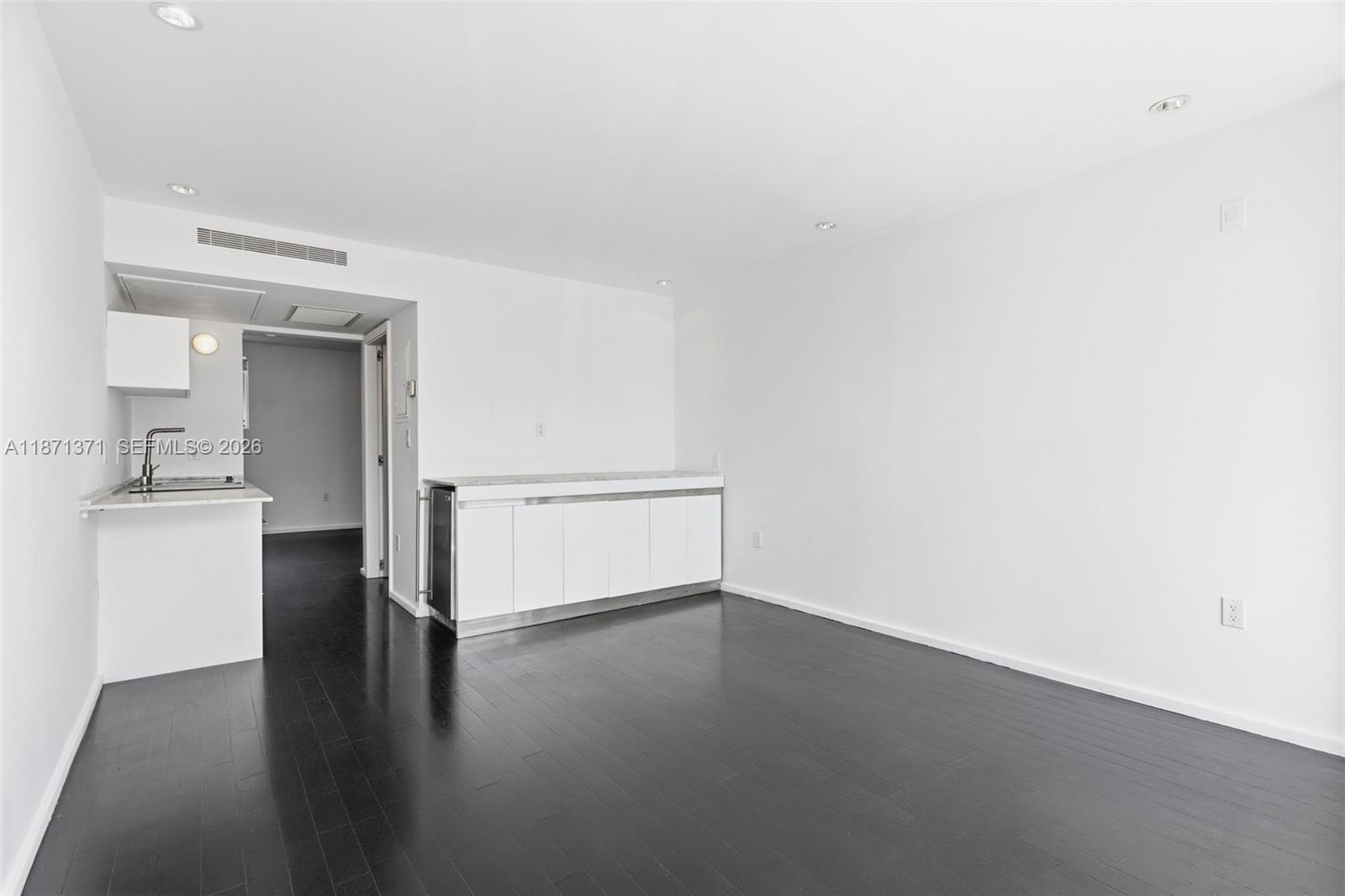 FONTANA CONDO - Residential