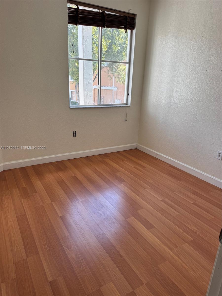 SHOMA HOMES AT COUNTRY CL - Residential Lease