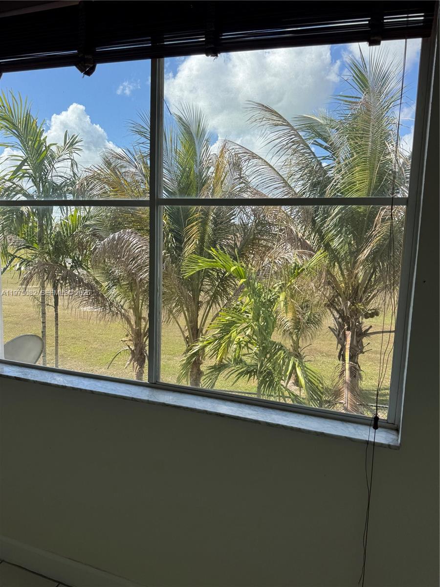 SHOMA HOMES AT COUNTRY CL - Residential Lease