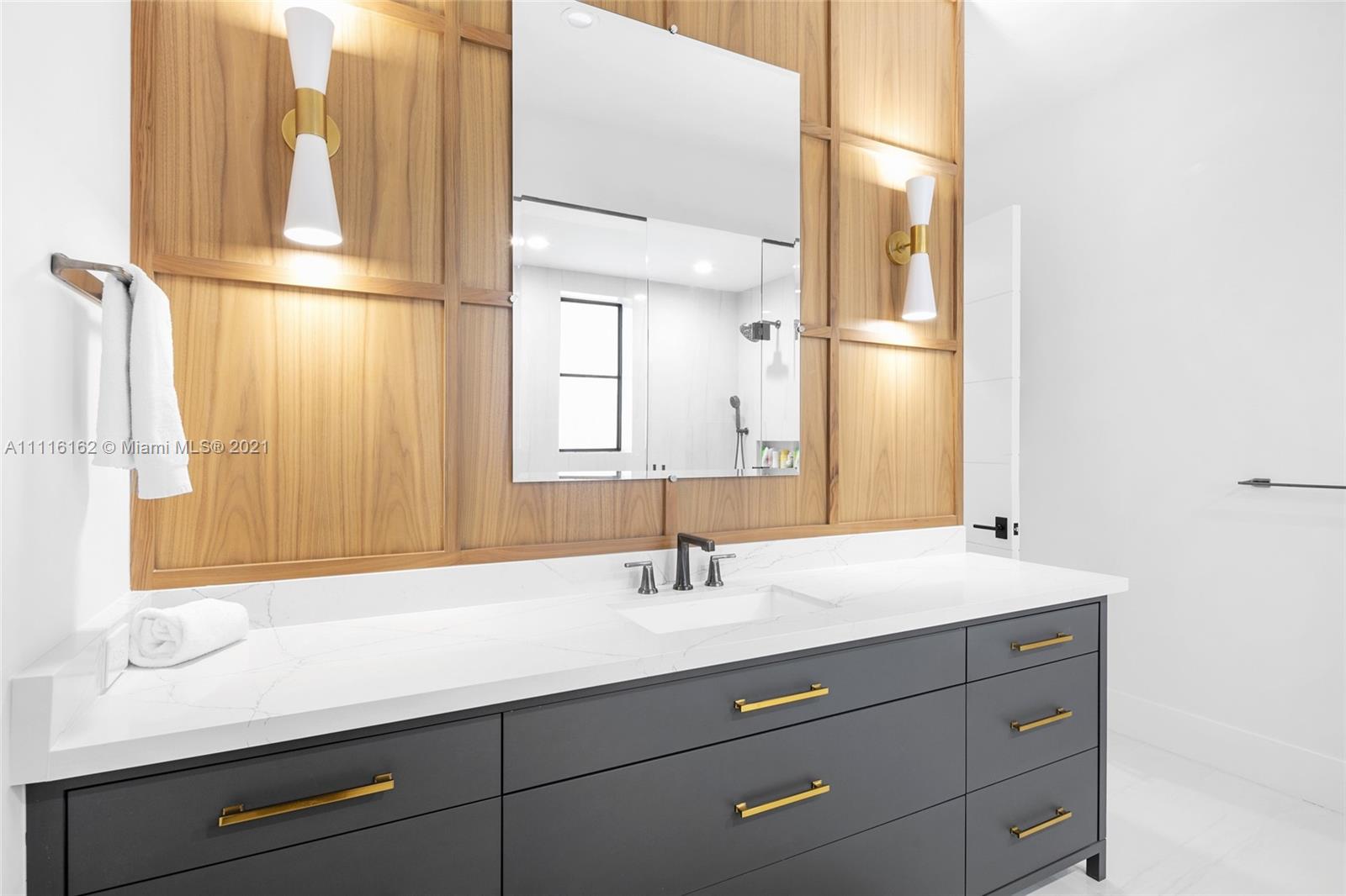 STILWELL ISLES - Residential