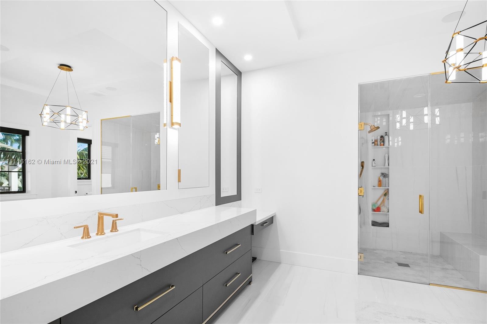 STILWELL ISLES - Residential