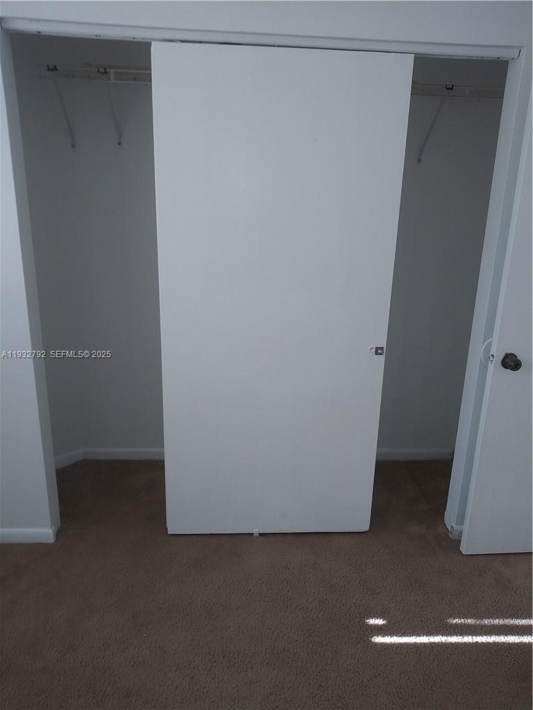 SUMMER LAKE - Residential