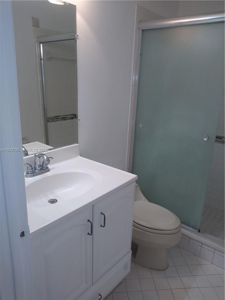 SUMMER LAKE - Residential